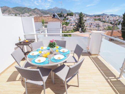 Nerja Paradise Rentals - Villa Zafiro