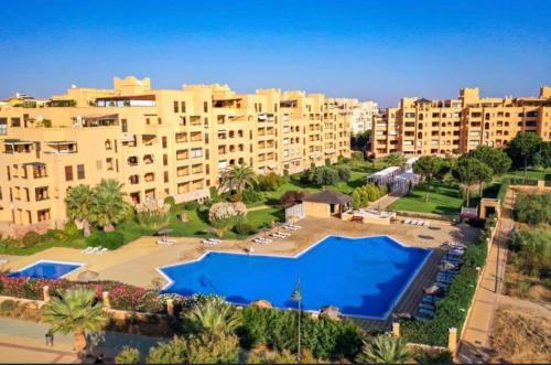 Apartment on The Beach Front with Free Fibre Internet and Air Conditioning