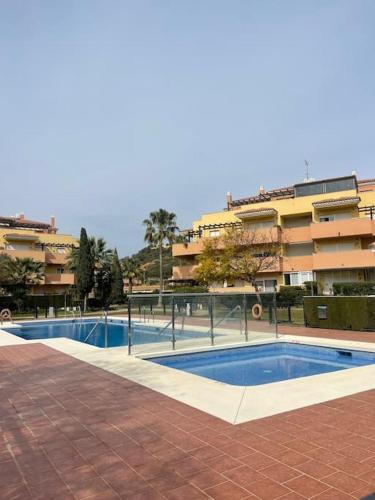 Bazén v ubytovaní Mi descanso La Cala de Mijas alebo v jeho blízkosti