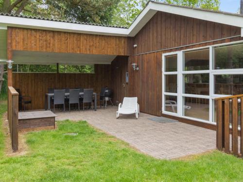 Zahrada ubytování Holiday Home Blazo - 400m from the sea by Interhome