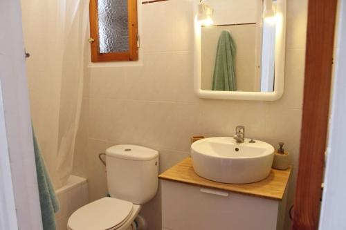 Koupelna v ubytování Apartment by the Sea in Cap d'Artrutx