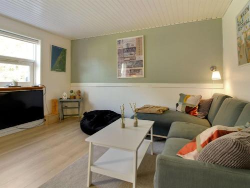 Posezení v ubytování Apartment Oddi - 900m from the sea by Interhome