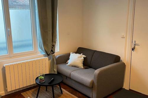 Fotografia z galérie ubytovania Proche gare - petit studio cosy v destinácii Rouen