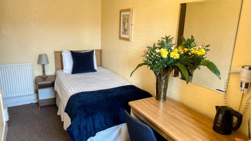 Sutcliffe Hotel, Blackpool (updated prices 2024)