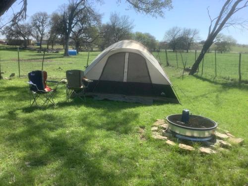 En have udenfor Constantino Farms Campsites Tent Camping