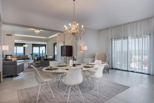 Villa Pirgos Luxury