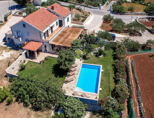 Villa Antonija heated private pool, near Dubrovnik,8plus 2 p ideal for families and groups鳥瞰圖