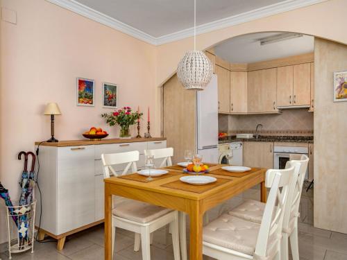 Apartment Caracas de Marbella by Interhome