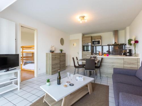 Apartment La Baie des Corsaires-8 by Interhome