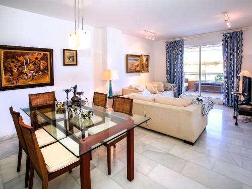 Apartment Jardine de Bolonia Plus by Interhome