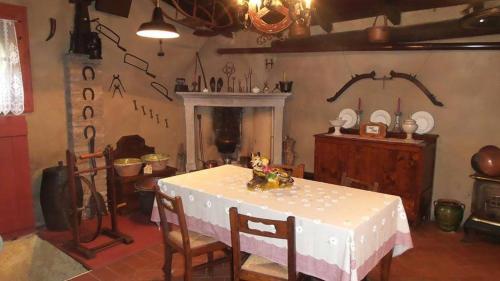Posezení v ubytování Cascina CORTEPRIMAVERA, B&B del Baliot