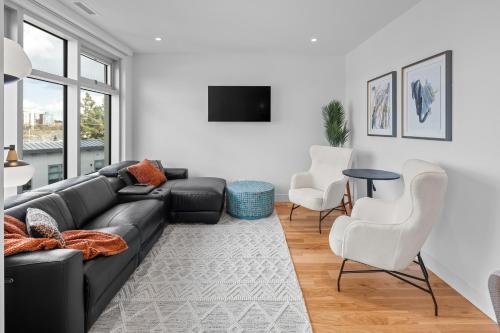 West Bay Topaz by Iris Properties! – Photos 3