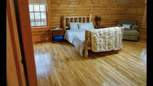 Bhattimore Cabin Custom Log Home – Photos 5