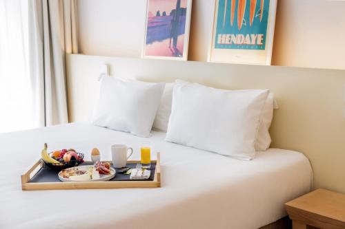 Еда / где поесть недалеко от отеля