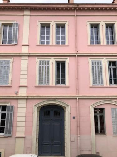 Appartement sous les toits 5 min du palais à pied