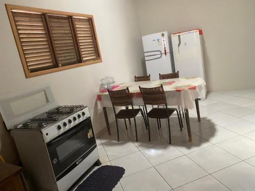 Η κουζίνα ή μικρή κουζίνα στο Lazer Hostel