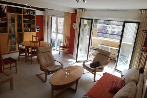 Sunny apartment in the heart of Hyères