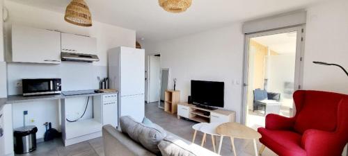 Nice appartment Wifi Balcony free parking close