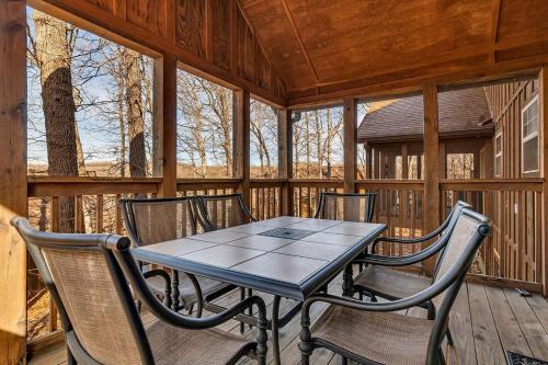 Bear Cabin Getaway – Photos 2