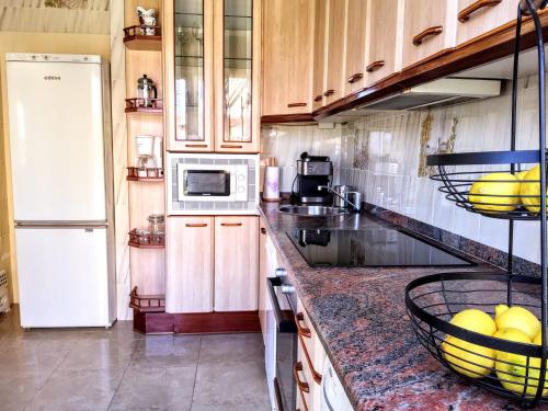 Η κουζίνα ή μικρή κουζίνα στο Casa la Juncara
