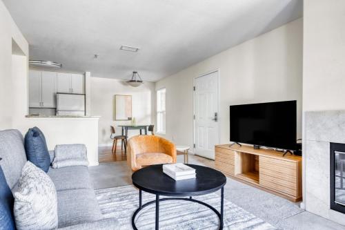 Gallery image of Sunnyvale 1BR w Gym WD Lounge nr Google SFO-840 in Sunnyvale