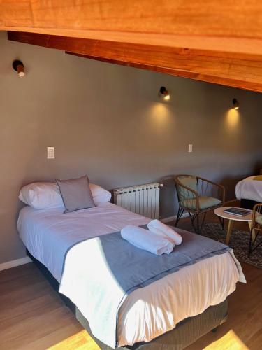 Гостиная зона в Desierto Suites