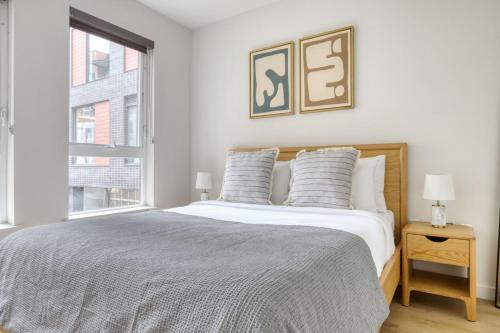 Ballard 2br w shops BBQ lounge near Zipcar SEA-467_2