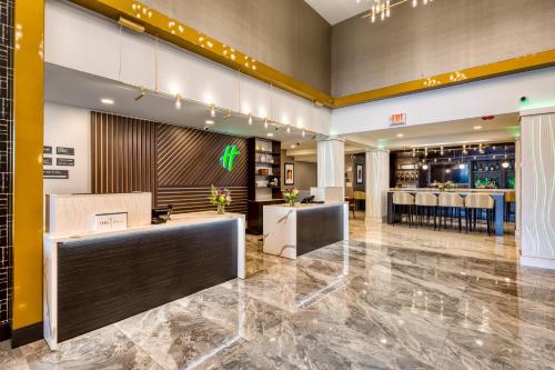 Holiday Inn - Kansas City - Downtown, an IHG Hotel Image