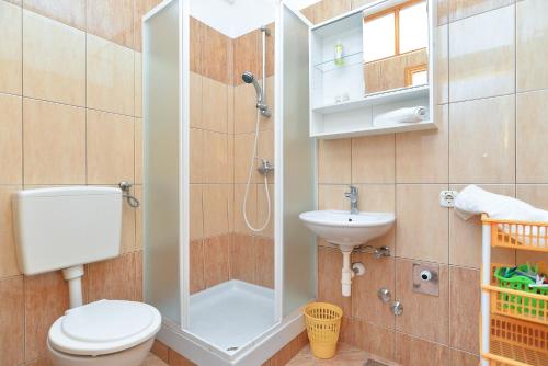 Apartments with parking space Valbandon, Fazana - 20648
