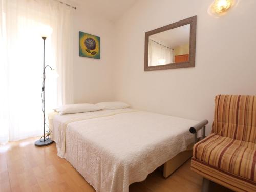Apartments with parking space Medulin - 20735