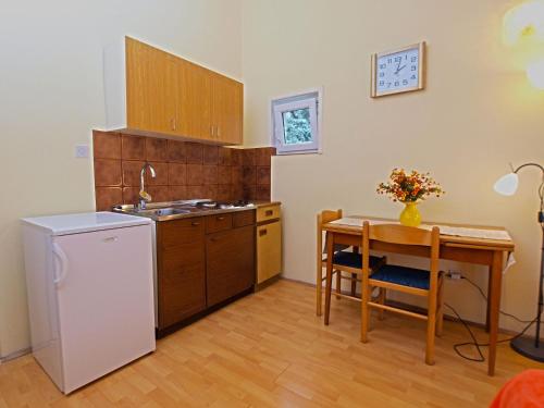 Apartments with parking space Medulin - 20735