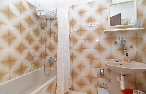 Apartments with parking space Rabac, Labin - 20746