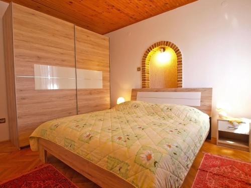 Apartments with parking space Rovinj - 20781