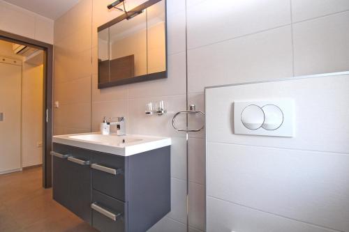 Apartments with parking space Pula - 20794