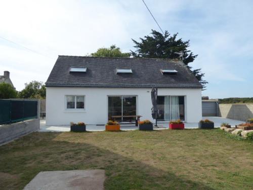 Maison à Erdeven: 4 pièces, 90m², plage à 1km, terrasse, jardin clos, idéal pour familles et randonnées - FR-1-397-41