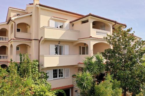 Apartments Anamarija S