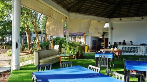 En restaurant eller et andet spisested på Kalamona Seaview