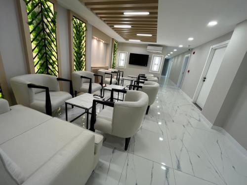 Lounge o bar area sa MOF Comfort Edirne