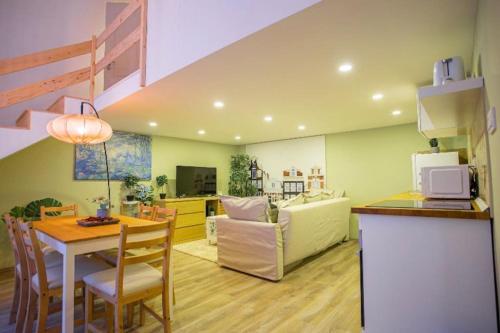 Cosy 2 bedroom flat in Akácfa st., Sol