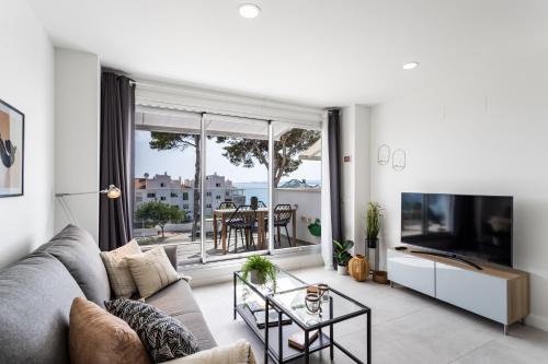 Torrequebrada sea apt by Costarentals - Ref 183