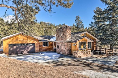 Cozy Mountain Escape Pet-Friendly Bailey Cabin