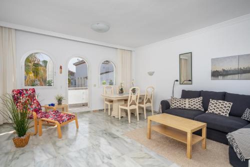 Benalmadena with sauna by Costarentals - Ref 72
