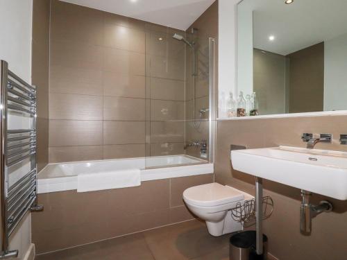 Koupelna v ubytování Fistral Pearl