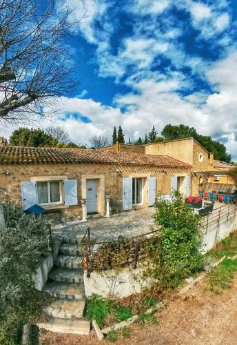 Le Jardin Suspendu Gîte avec piscine et jacuzzi pour 15 personnes