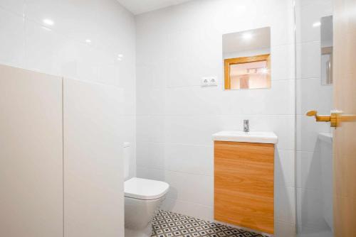 A bathroom at Luminoso apartamento cerca de la playa
