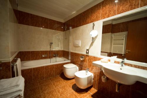 Hotel Aaron Image