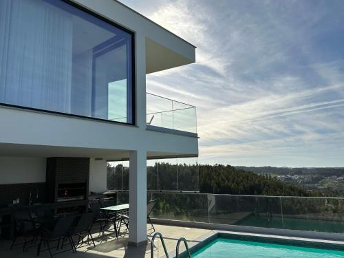 Fotografie z fotogalerie ubytování LUX House 15 min Fatima - Nazare v destinaci Leiria