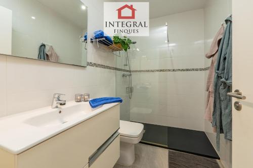 Kúpeľňa v ubytovaní Les Terrasses Apartament Palamós