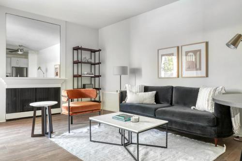 Billede fra billedgalleriet på Pasadena 1BR w Gym Pool nr Colorado Ave LAX-860 i Pasadena