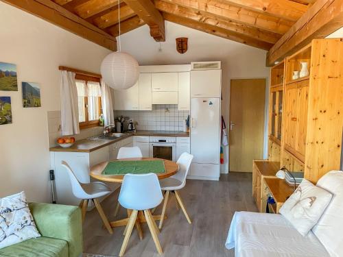 Kuchyň nebo kuchyňský kout v ubytování Apartment Eva 304 by Interhome